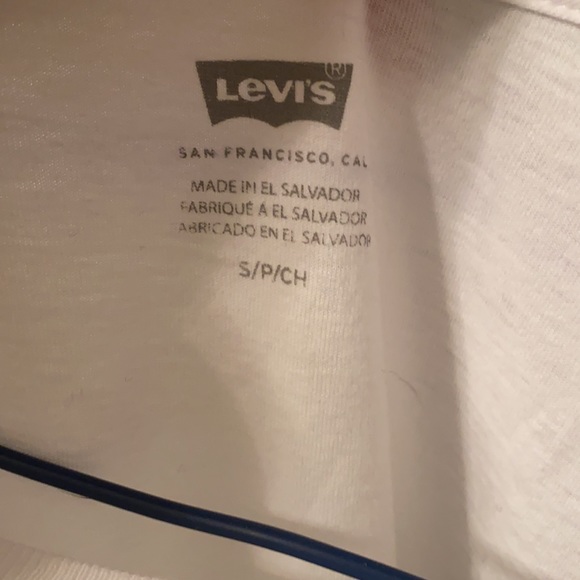 brand new levi’s shirt! - Picture 3 of 3
